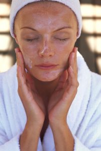 Moisturise Daily | Skin Care Tips for Electrolysis Treatment